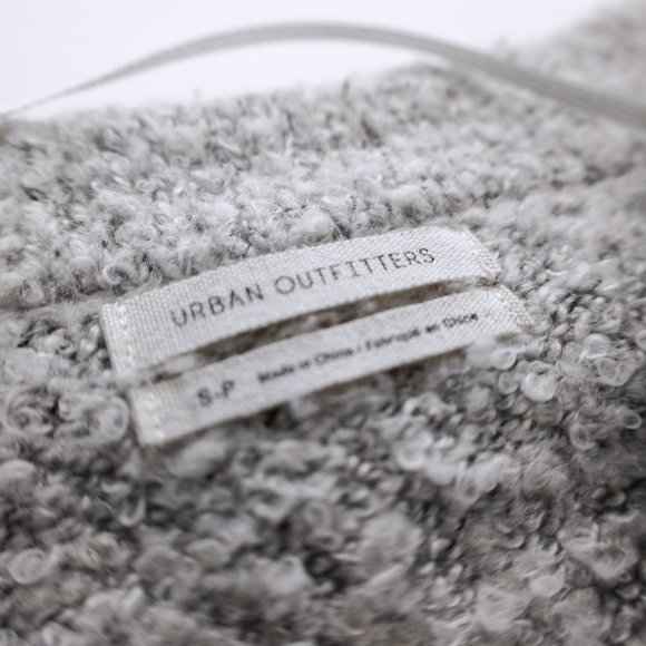Comfy Knit Urban Outfitters Oversized Sweater - Picture 4 of 11